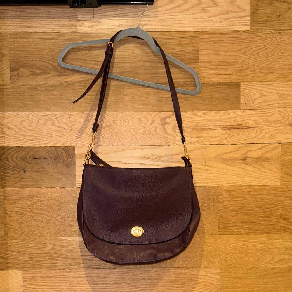 Chic Dark Brown Leather Shoulder Bag